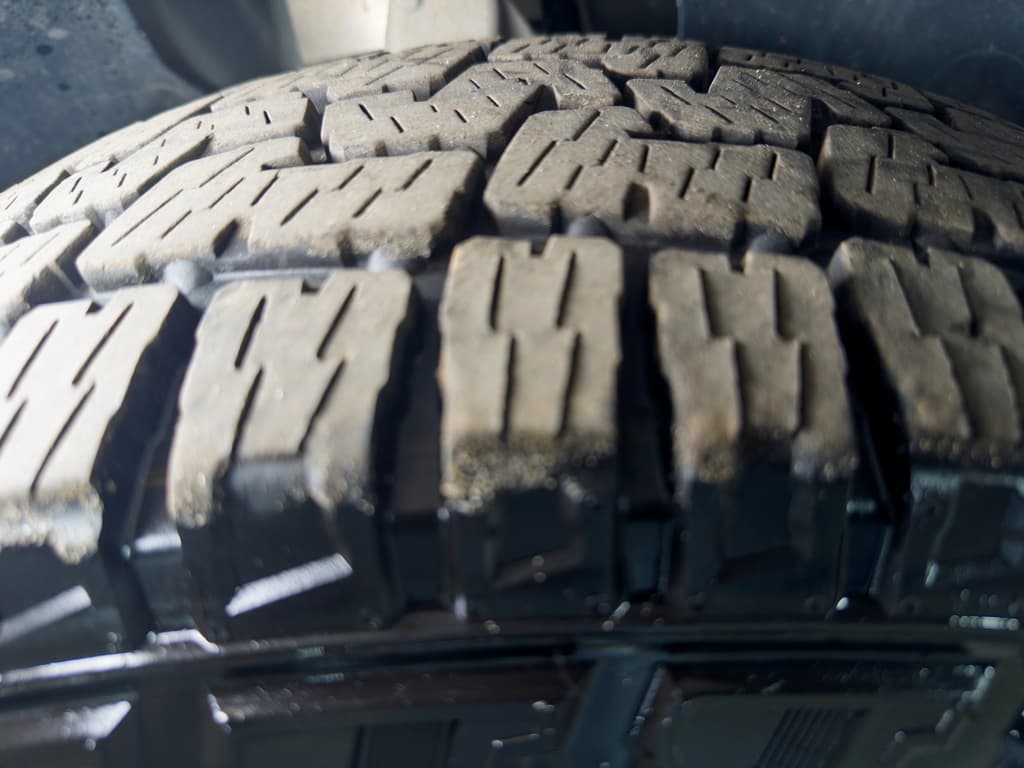2023 Rivian R1S view 37