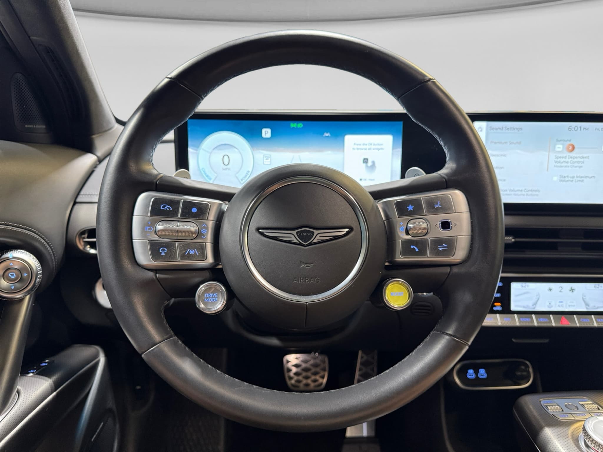 2023 Genesis GV60 view 7