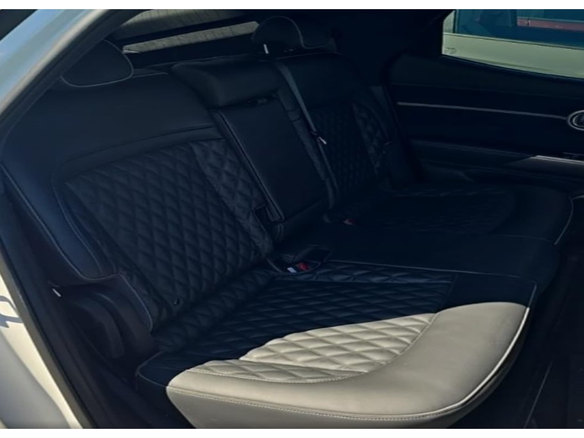 2023 Genesis GV60 view 6