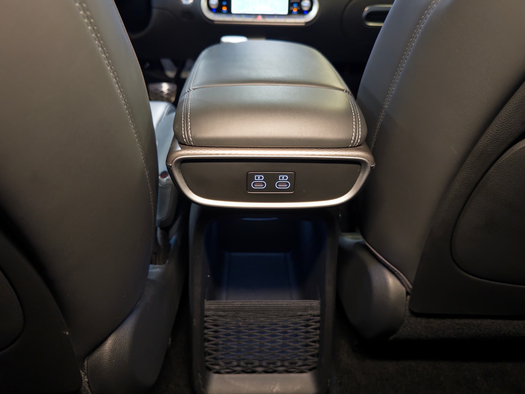 2023 Genesis GV60 view 21