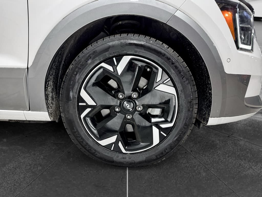 2023 Kia Niro EV view 34