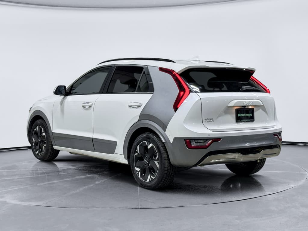 2023 Kia Niro EV view 2