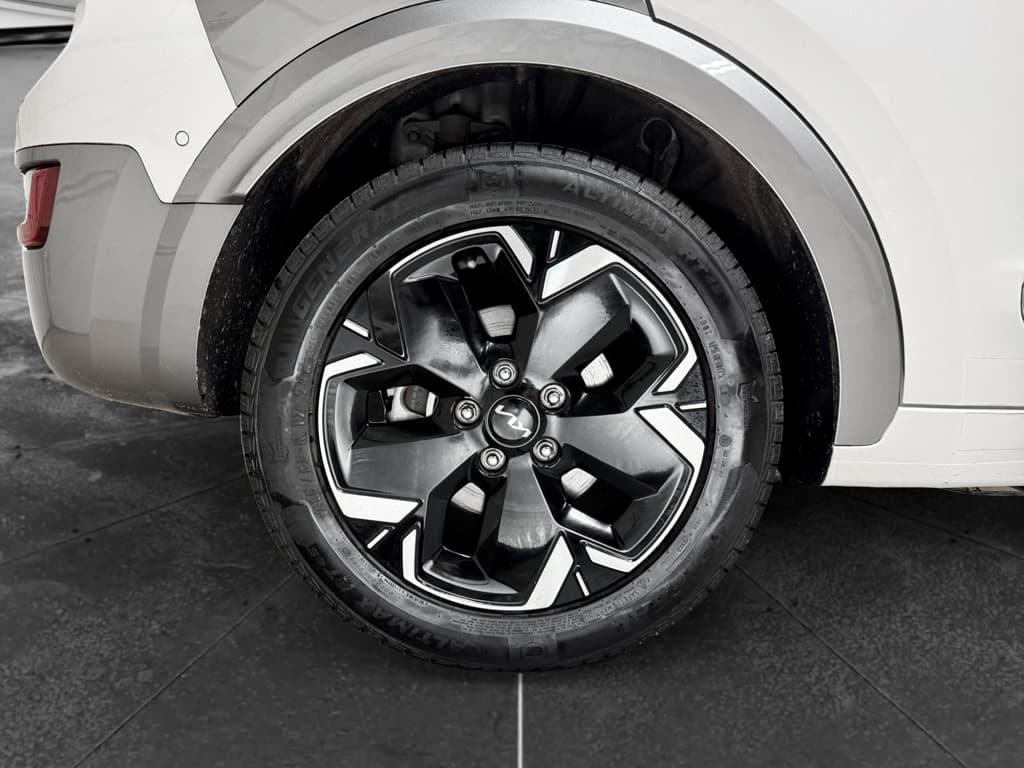 2023 Kia Niro EV view 36