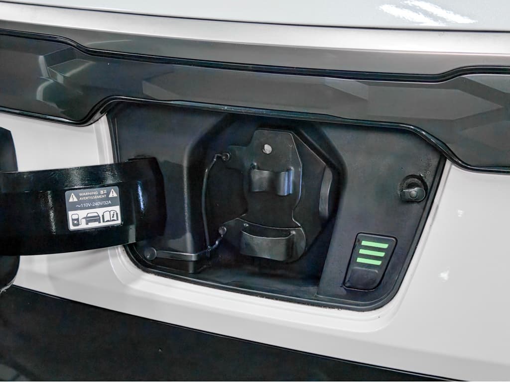 2023 Kia Niro EV view 5
