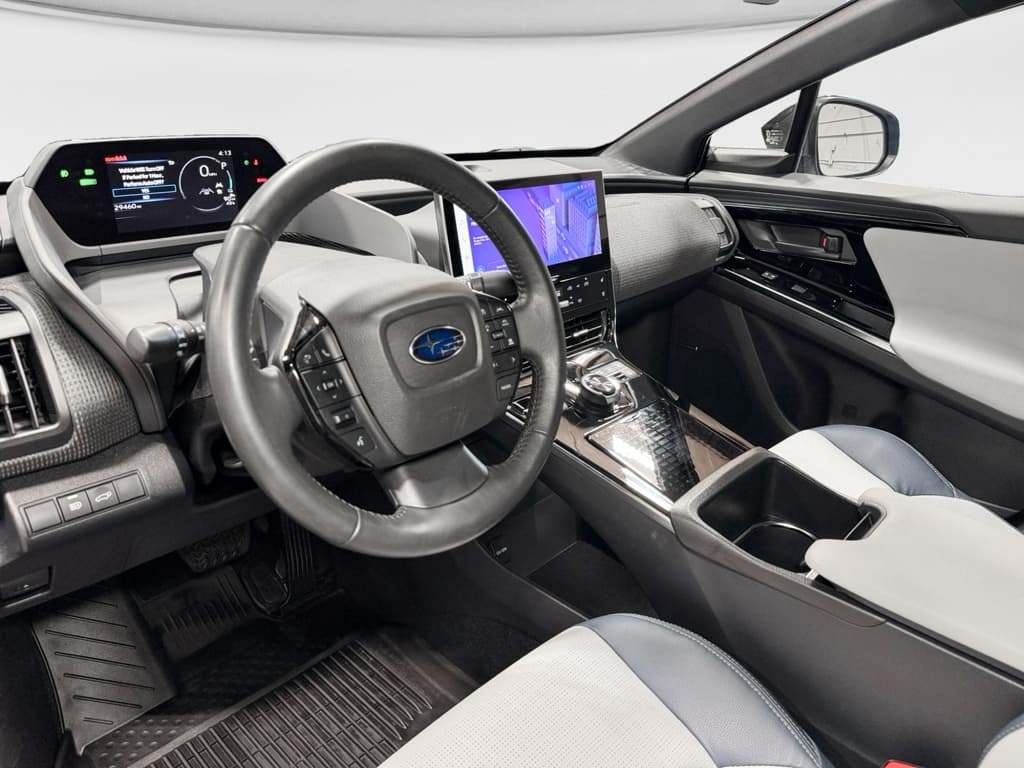 2023 Subaru Solterra view 17