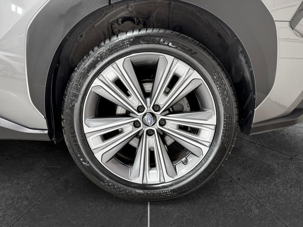 2023 Subaru Solterra view 29