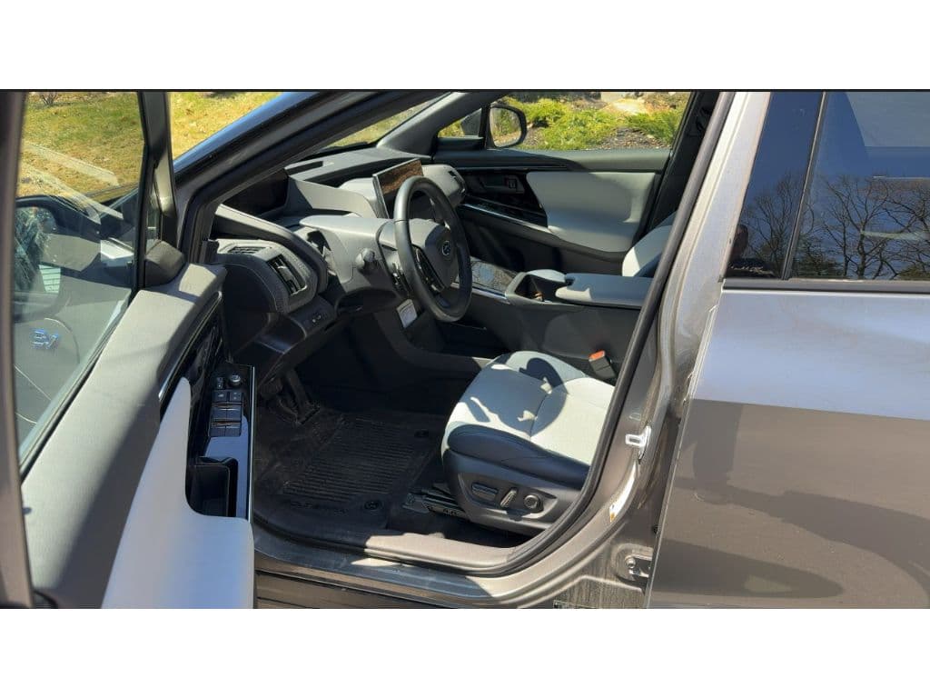 2023 Subaru Solterra view 5