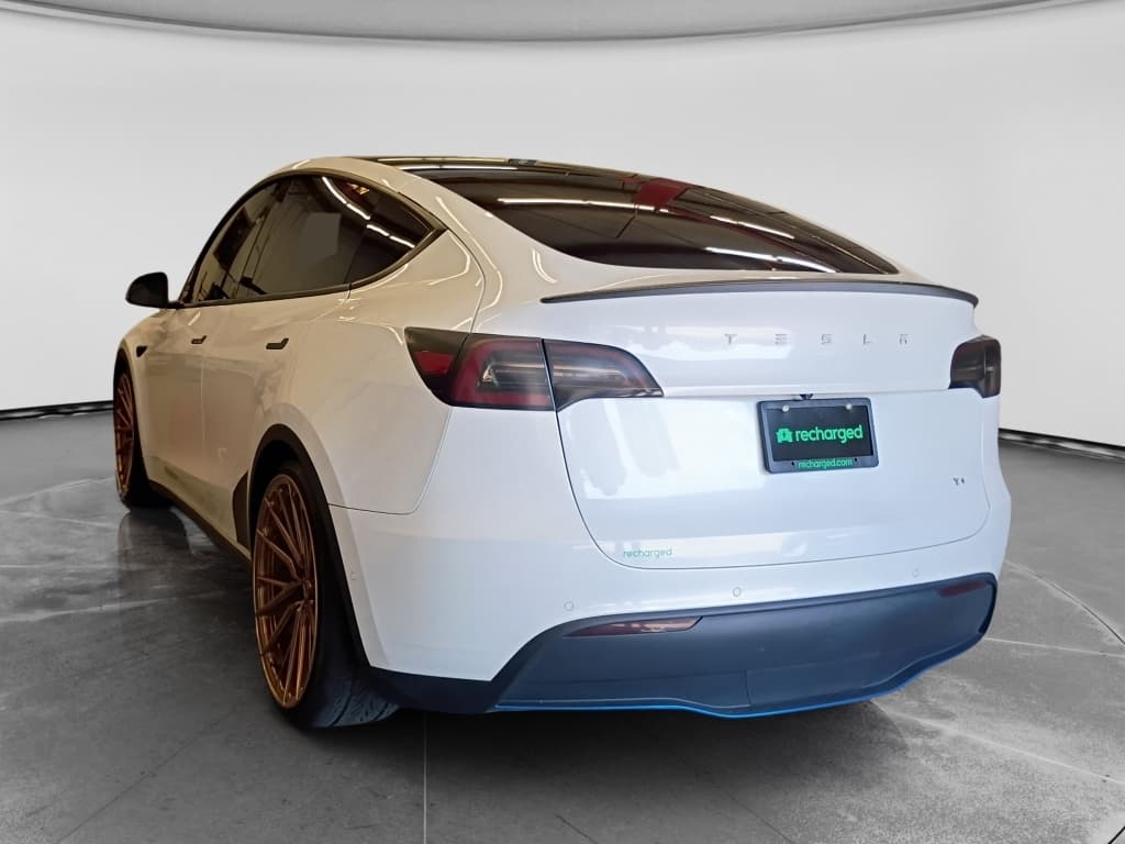 2020 Tesla Model Y view 3
