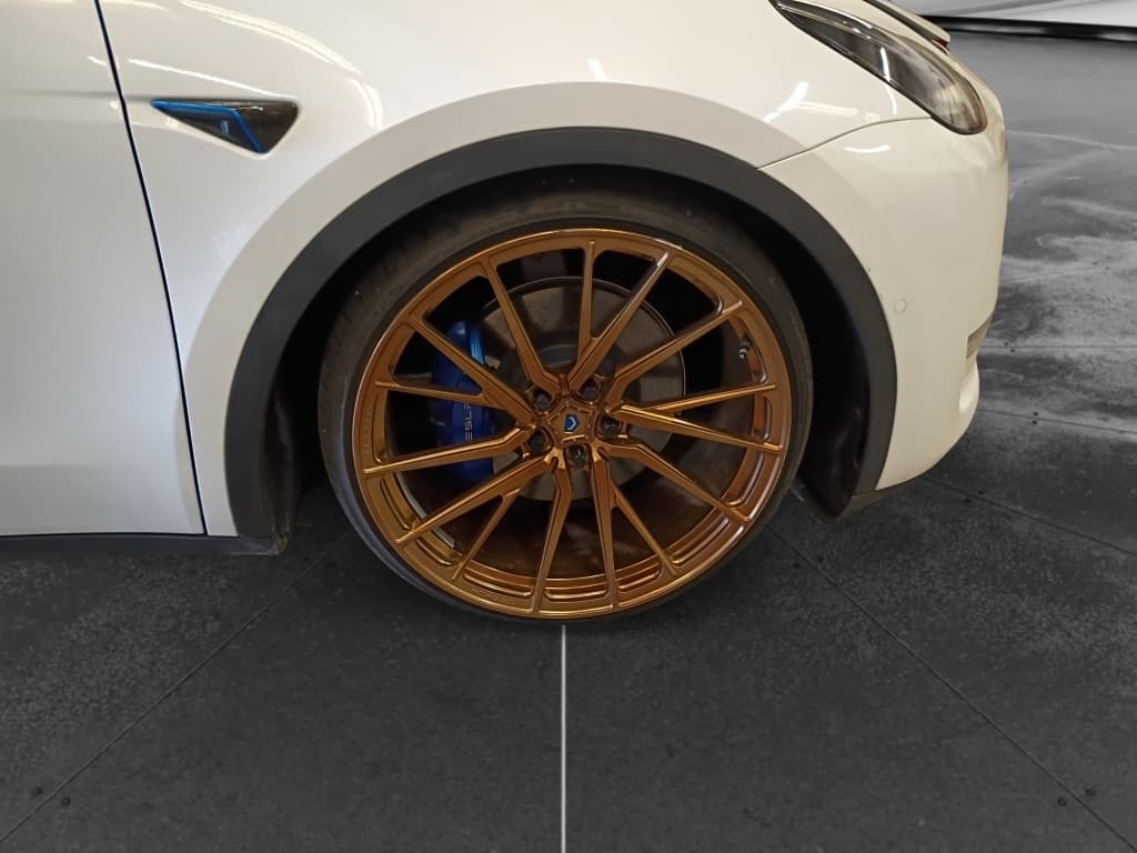 2020 Tesla Model Y view 7