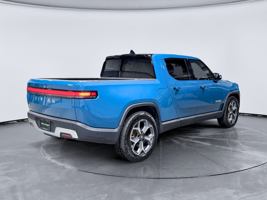 2022 Rivian R1T view 3
