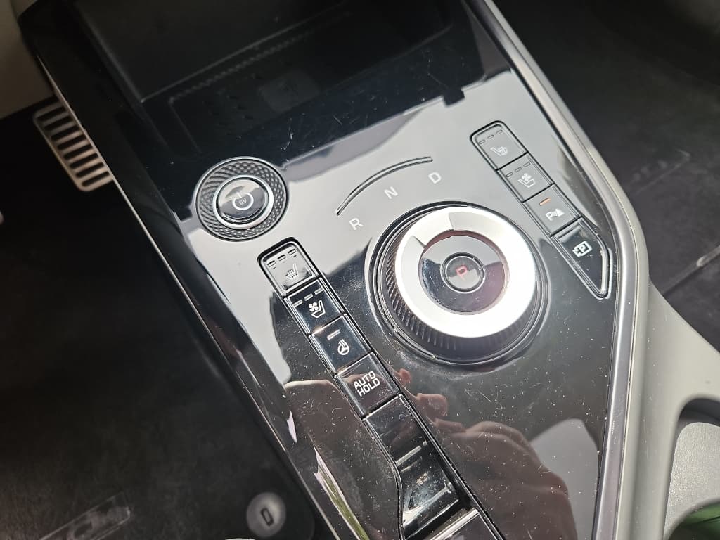 2023 Kia Niro EV view 19