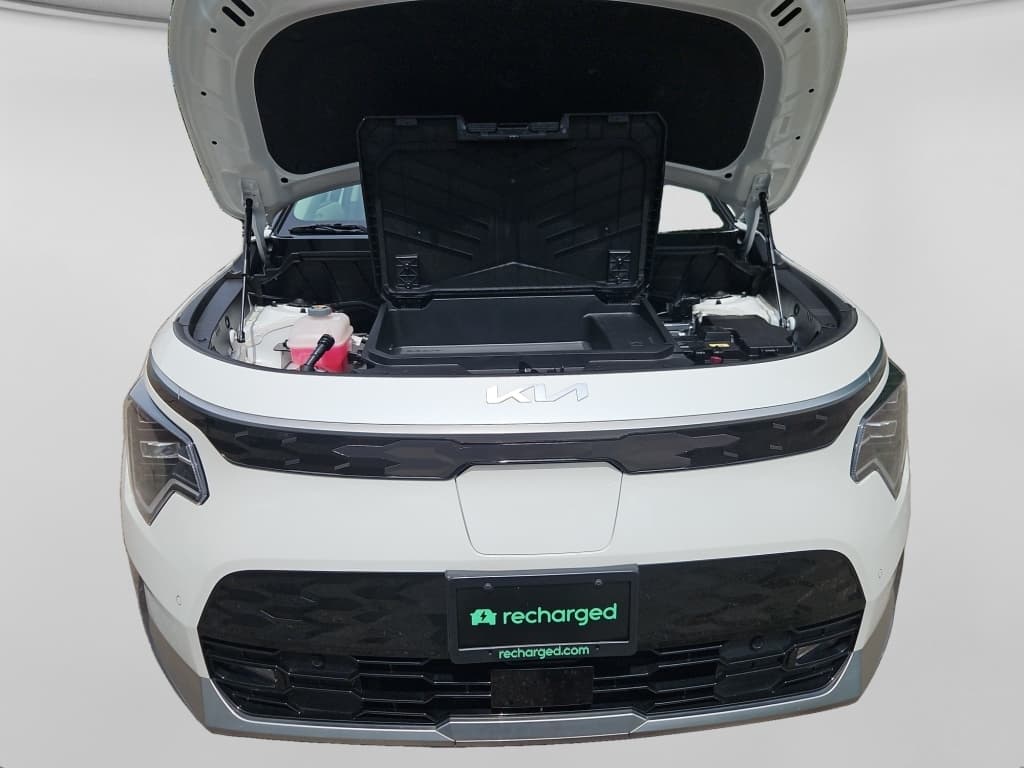 2023 Kia Niro EV view 25