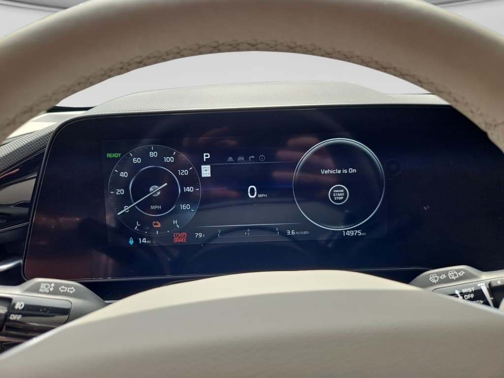 2023 Kia Niro EV view 8