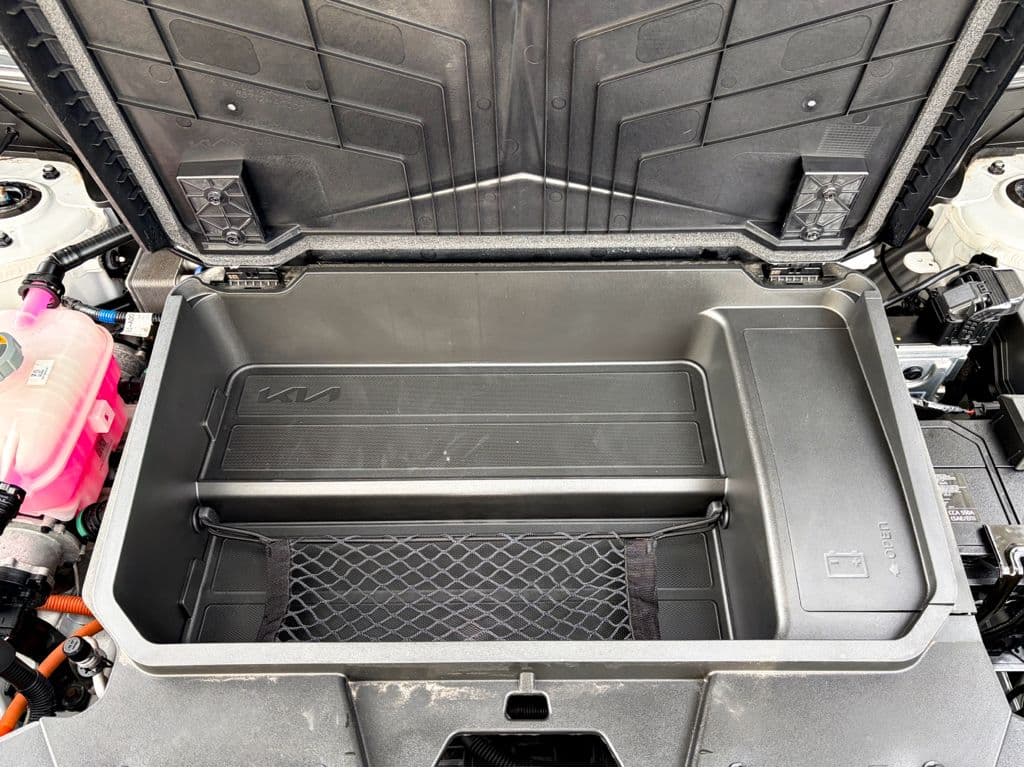 2023 Kia Niro EV view 28