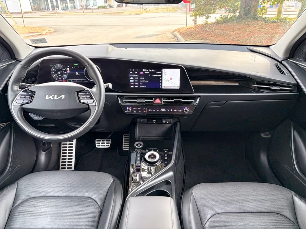 2023 Kia Niro EV view 18