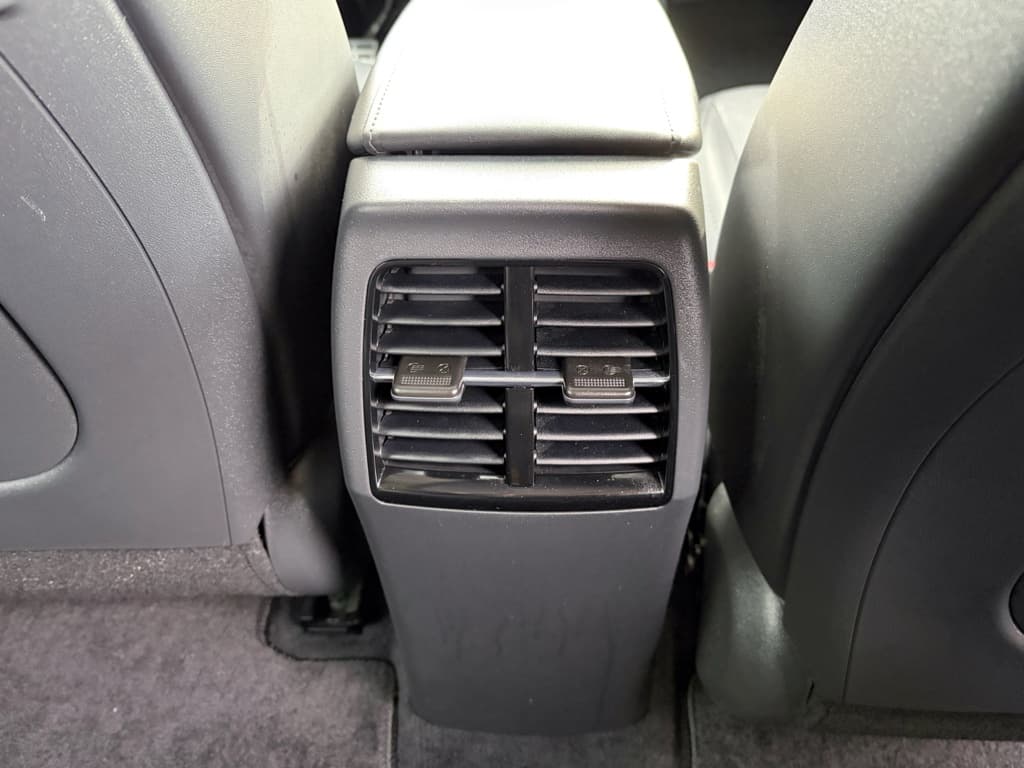 2023 Kia Niro EV view 23