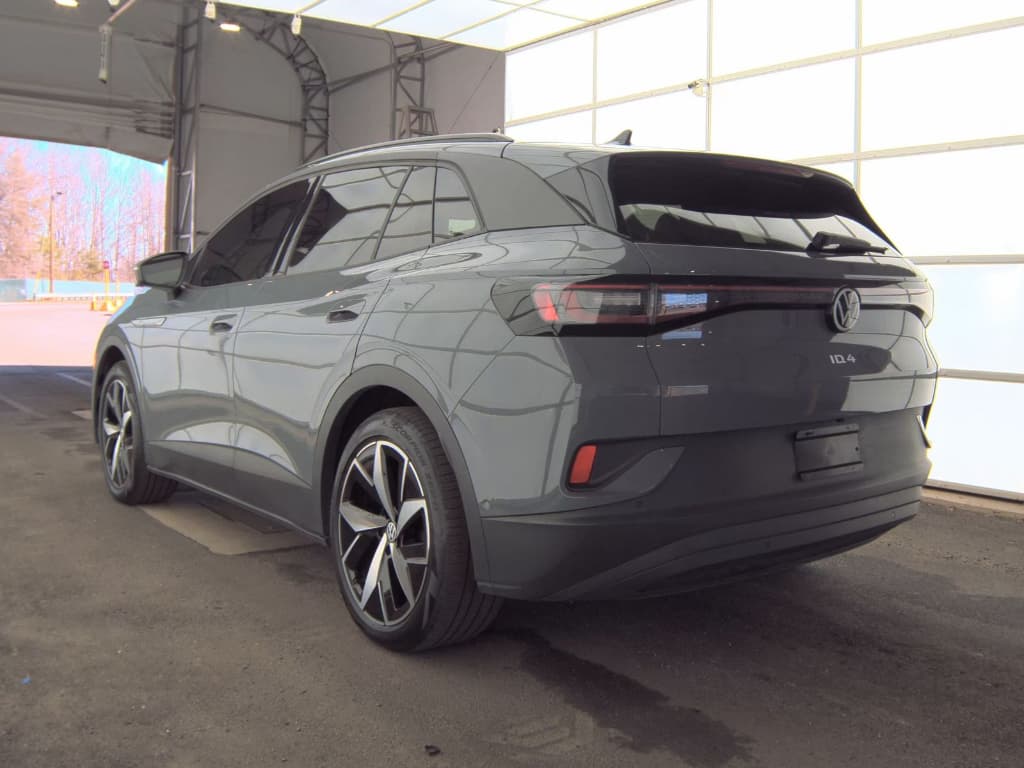 2024 Volkswagen ID.4 view 4