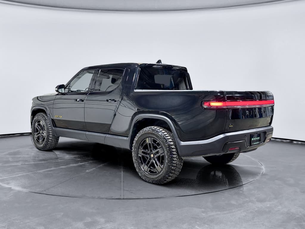 2022 Rivian R1T view 2