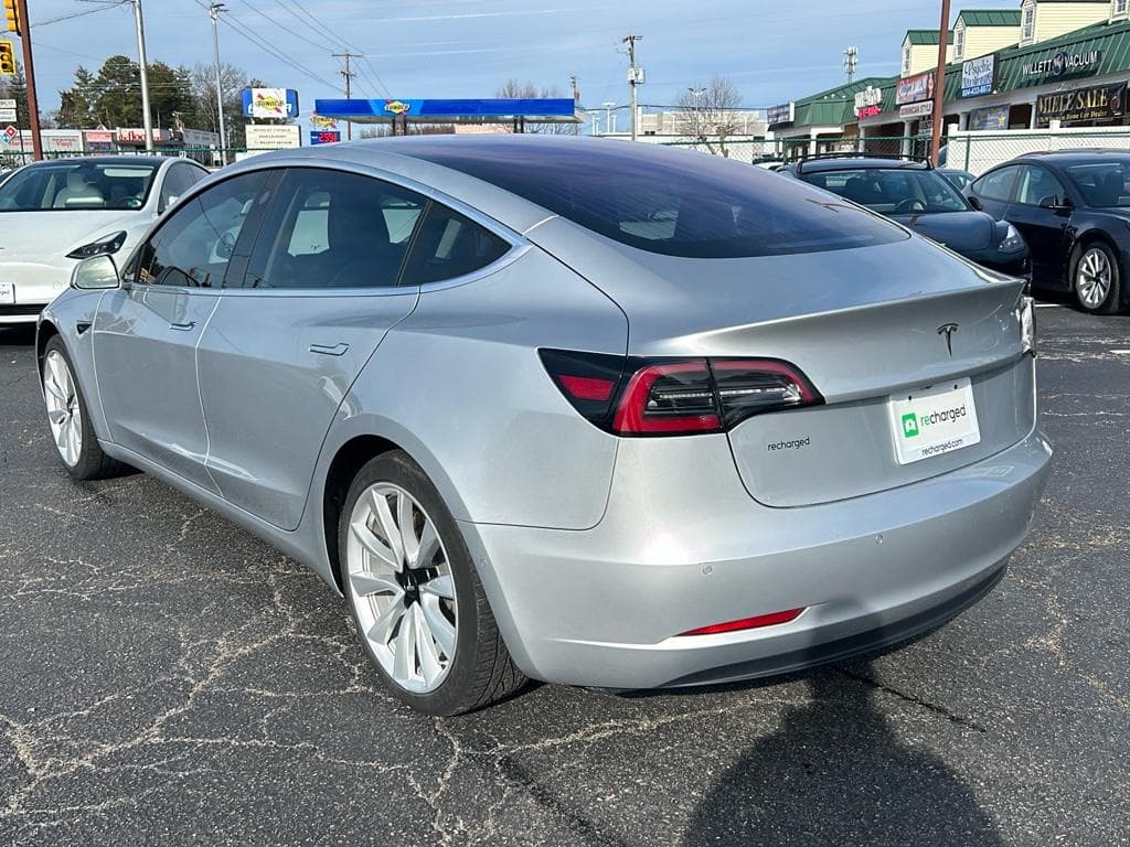 2018 Tesla Model 3 view 2