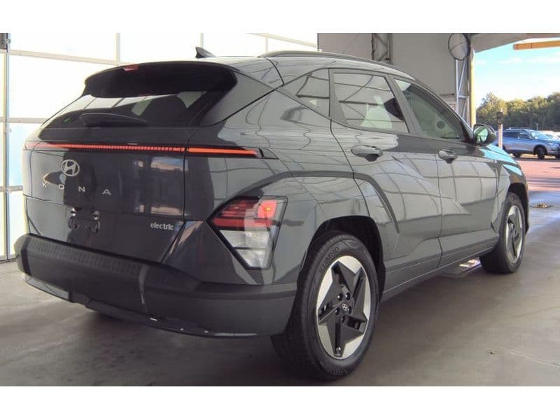2024 Hyundai Kona view 3