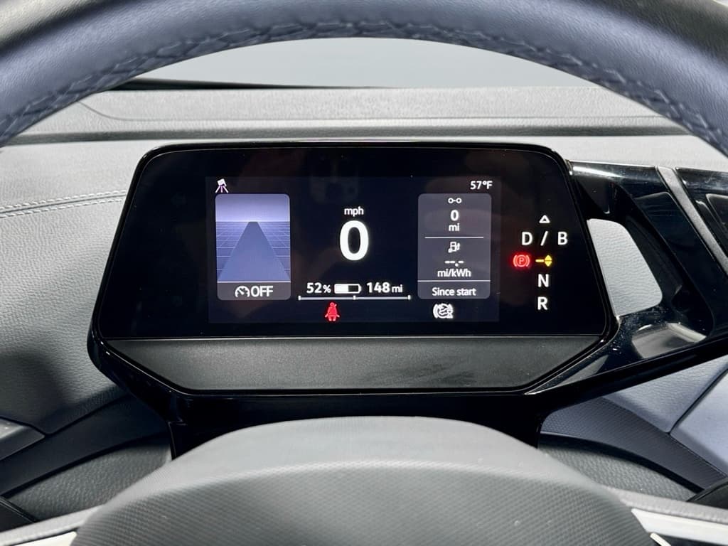 2023 Volkswagen ID.4 view 9