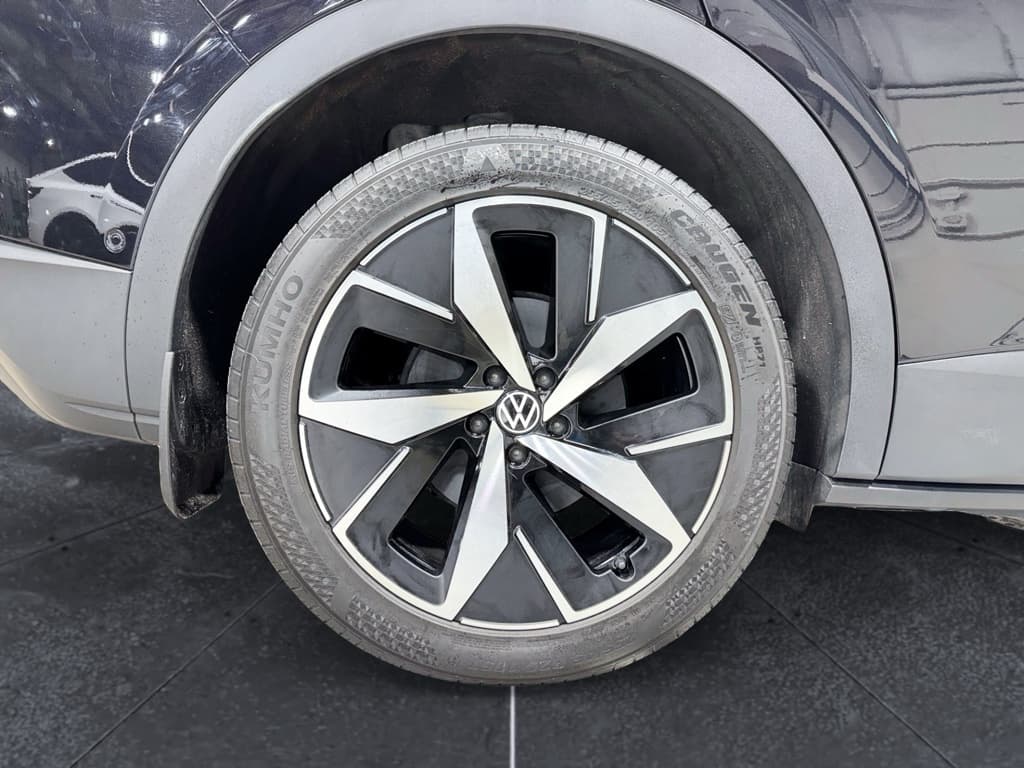 2023 Volkswagen ID.4 view 36