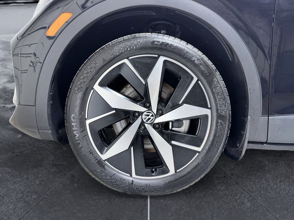 2023 Volkswagen ID.4 view 30