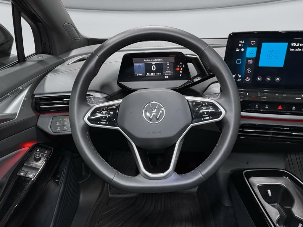 2023 Volkswagen ID.4 view 8