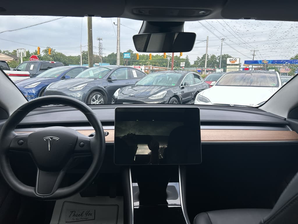2018 Tesla Model 3 view 13