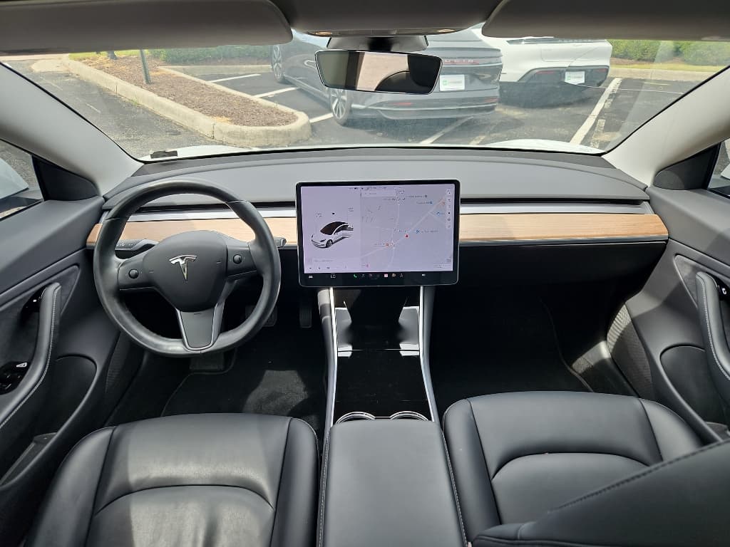 2018 Tesla Model 3 view 11