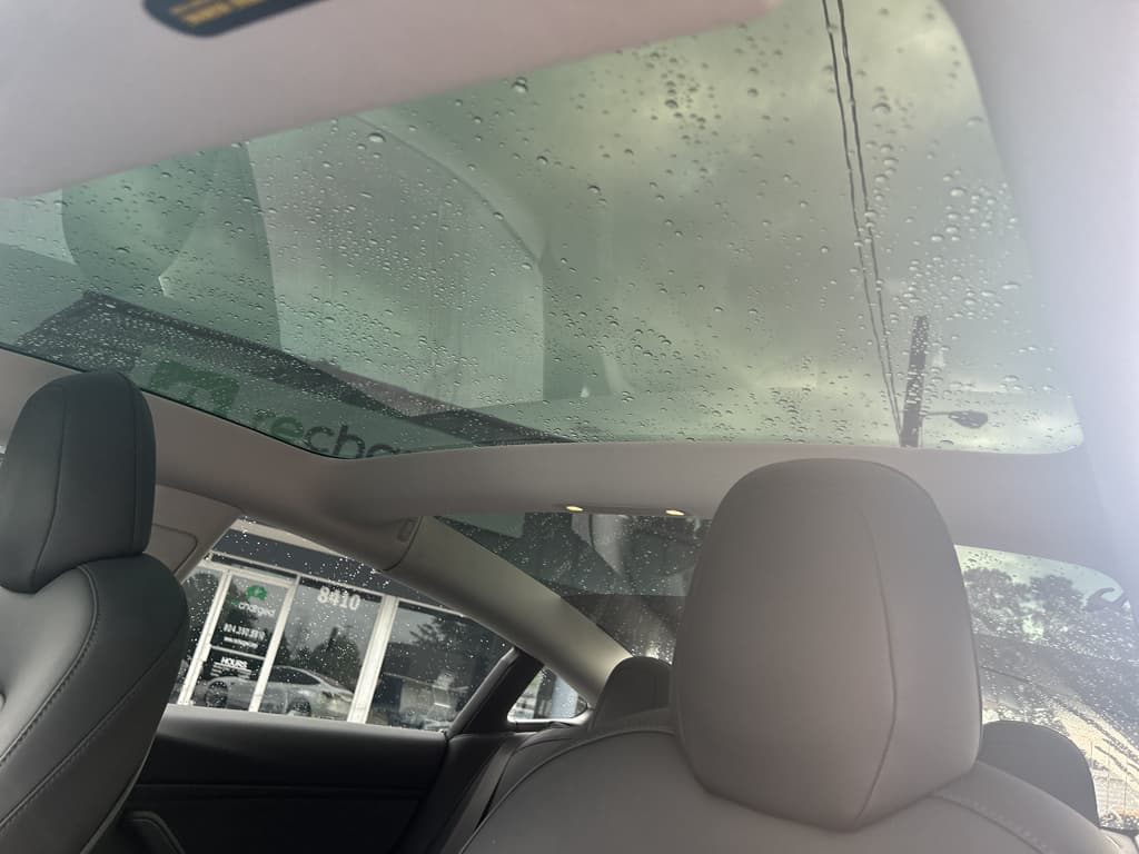 2018 Tesla Model 3 view 17