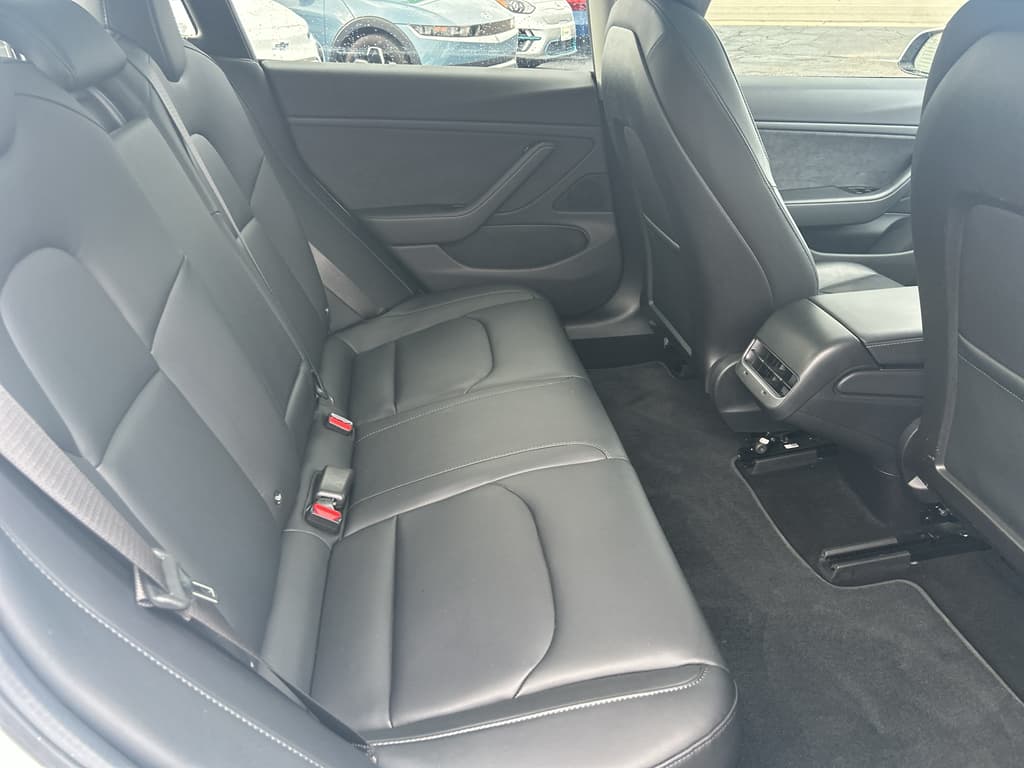 2018 Tesla Model 3 view 18