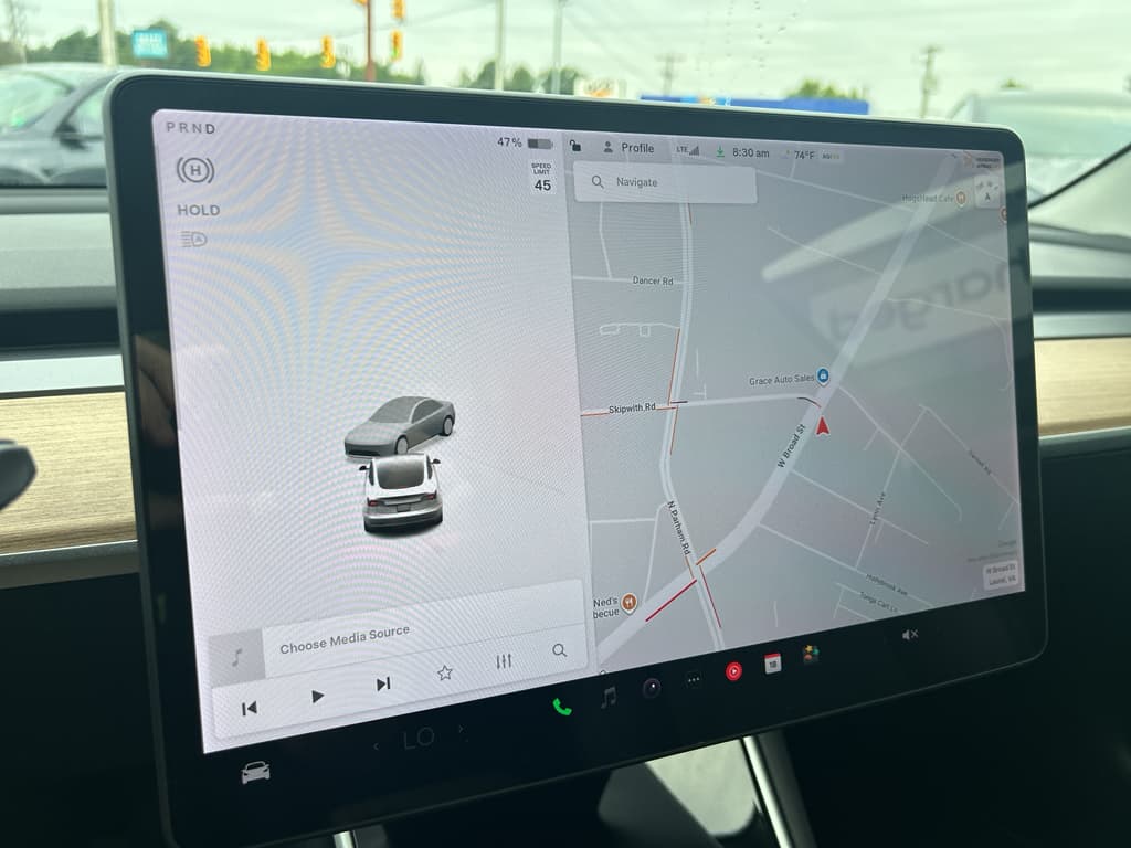2018 Tesla Model 3 view 10