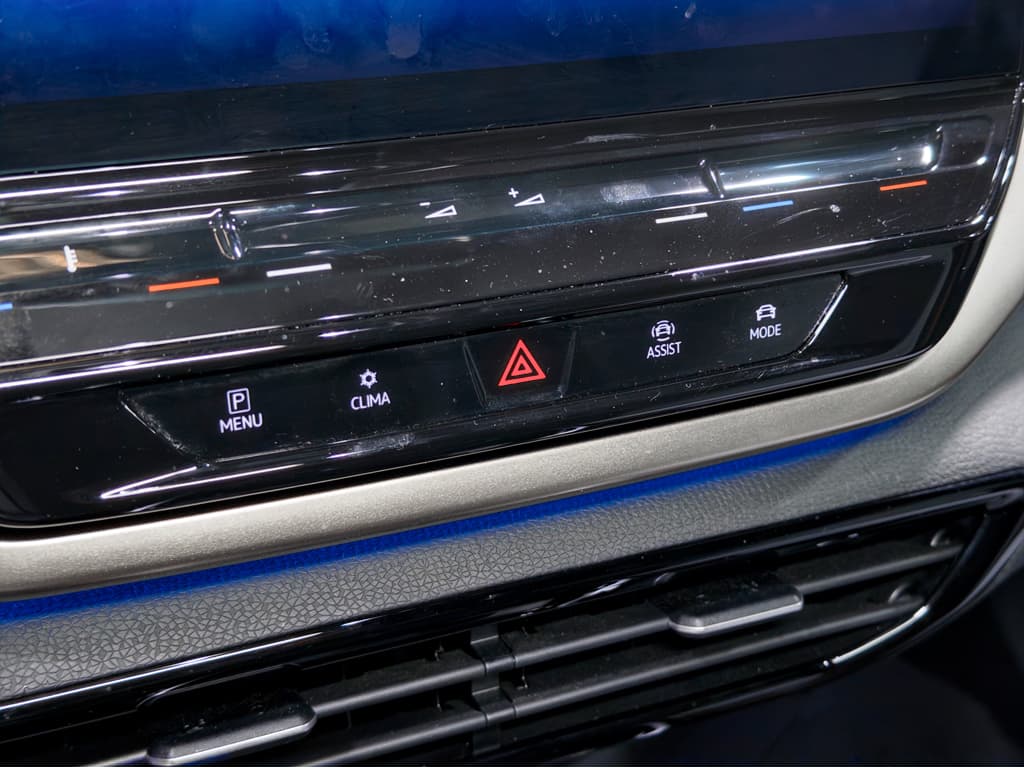 2023 Volkswagen ID.4 view 16
