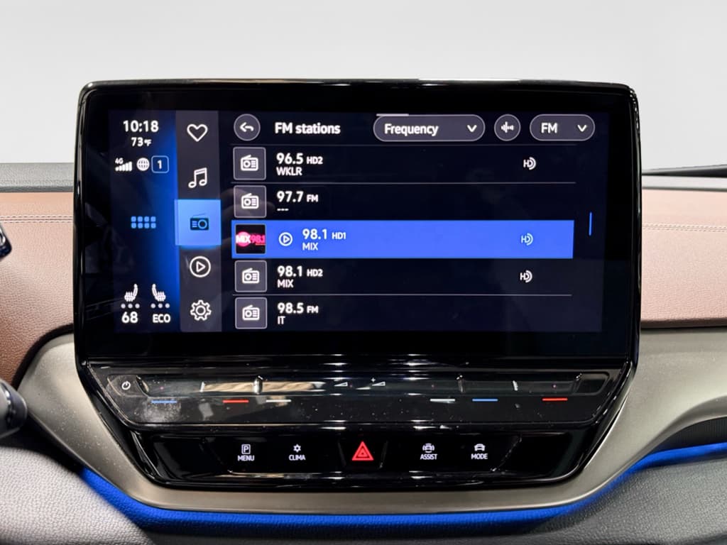 2023 Volkswagen ID.4 view 11