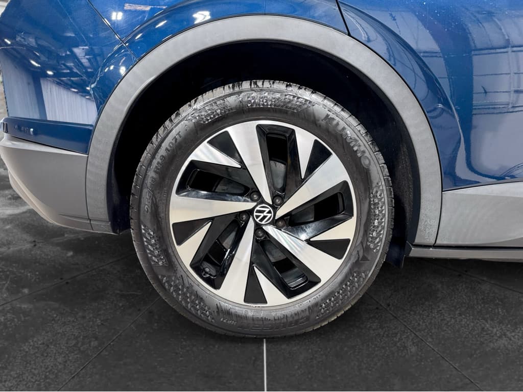 2023 Volkswagen ID.4 view 34
