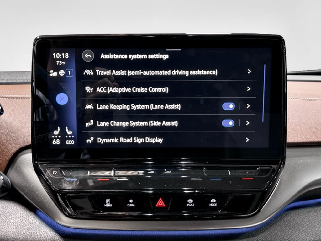 2023 Volkswagen ID.4 view 13