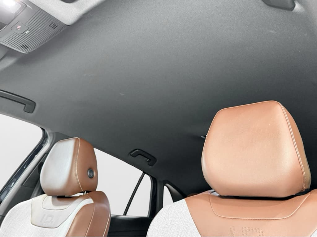 2023 Volkswagen ID.4 view 25