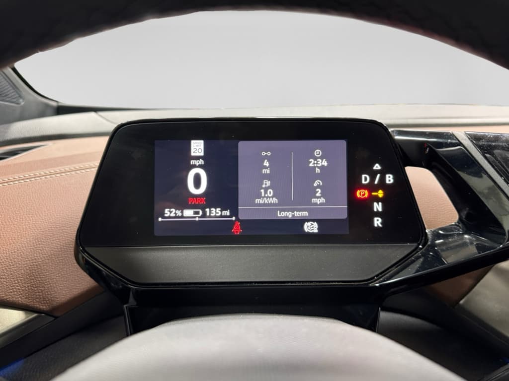 2023 Volkswagen ID.4 view 9
