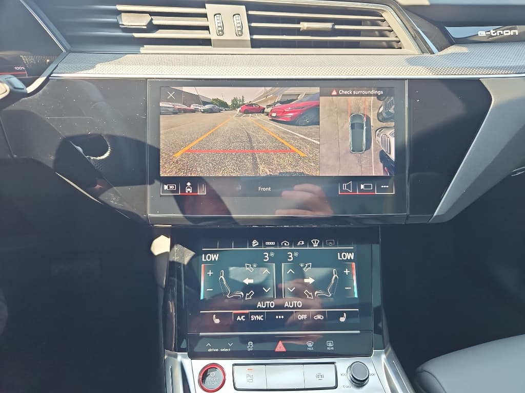 2023 Audi e-tron S view 11
