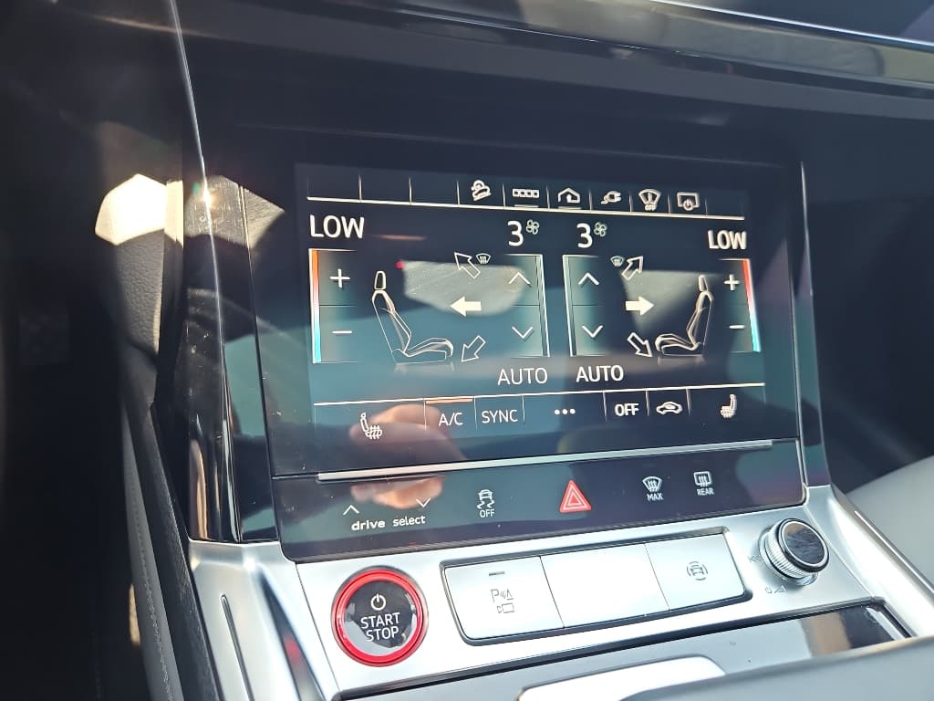 2023 Audi e-tron S view 13