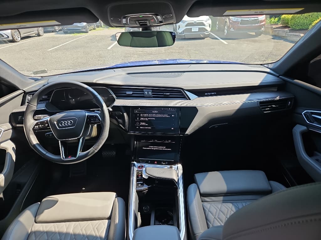 2023 Audi e-tron S view 14