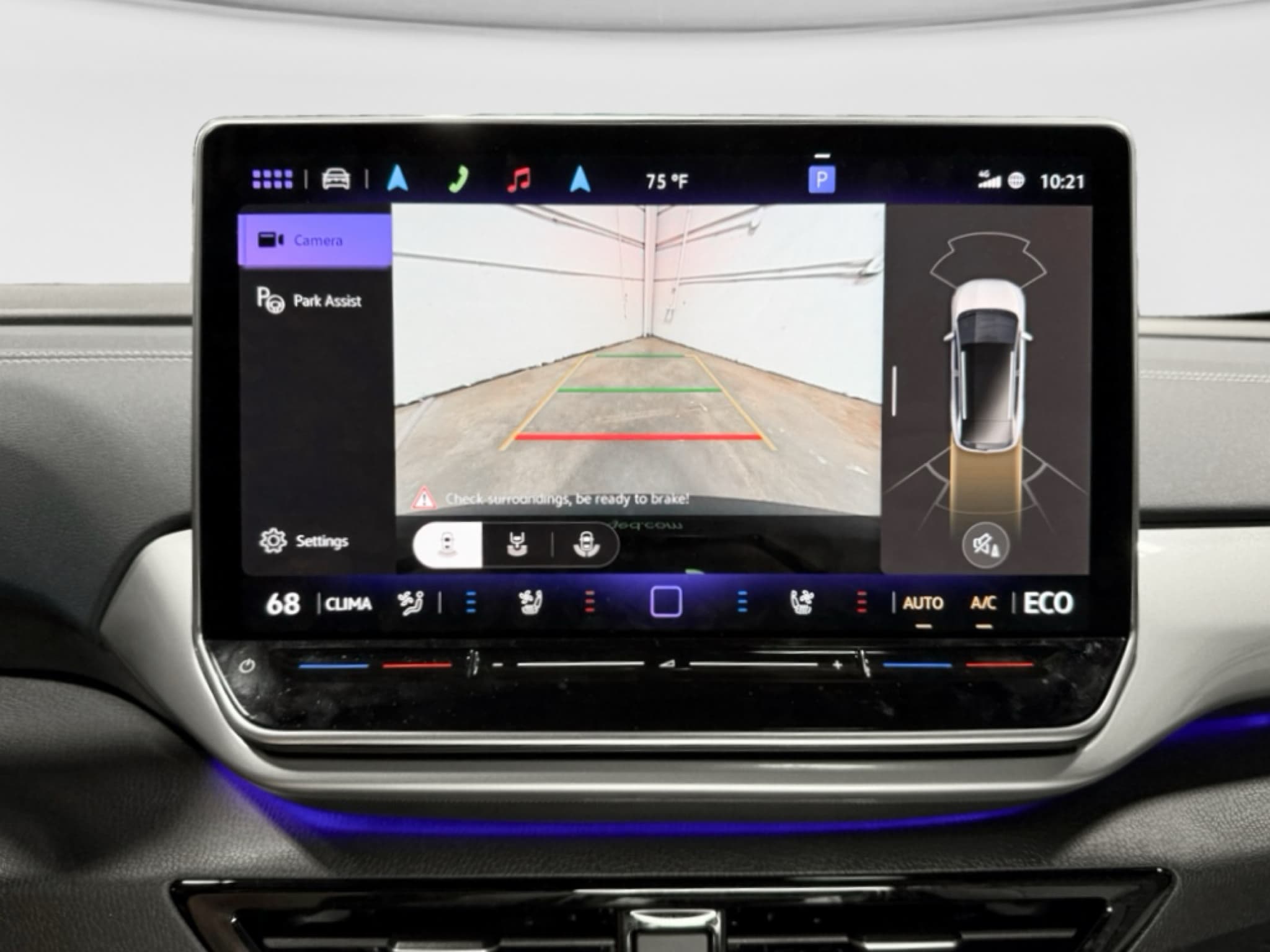 2025 Volkswagen ID.4 view 15