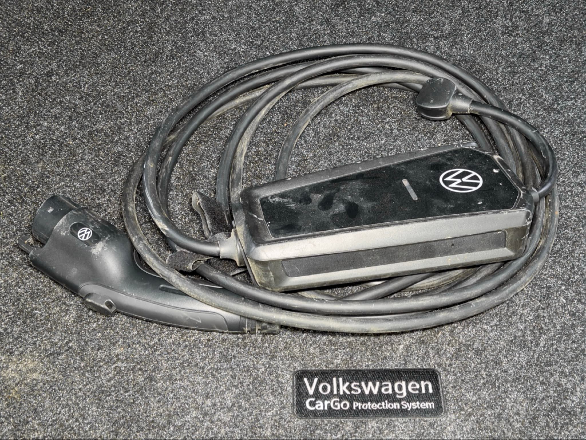 2025 Volkswagen ID.4 view 6