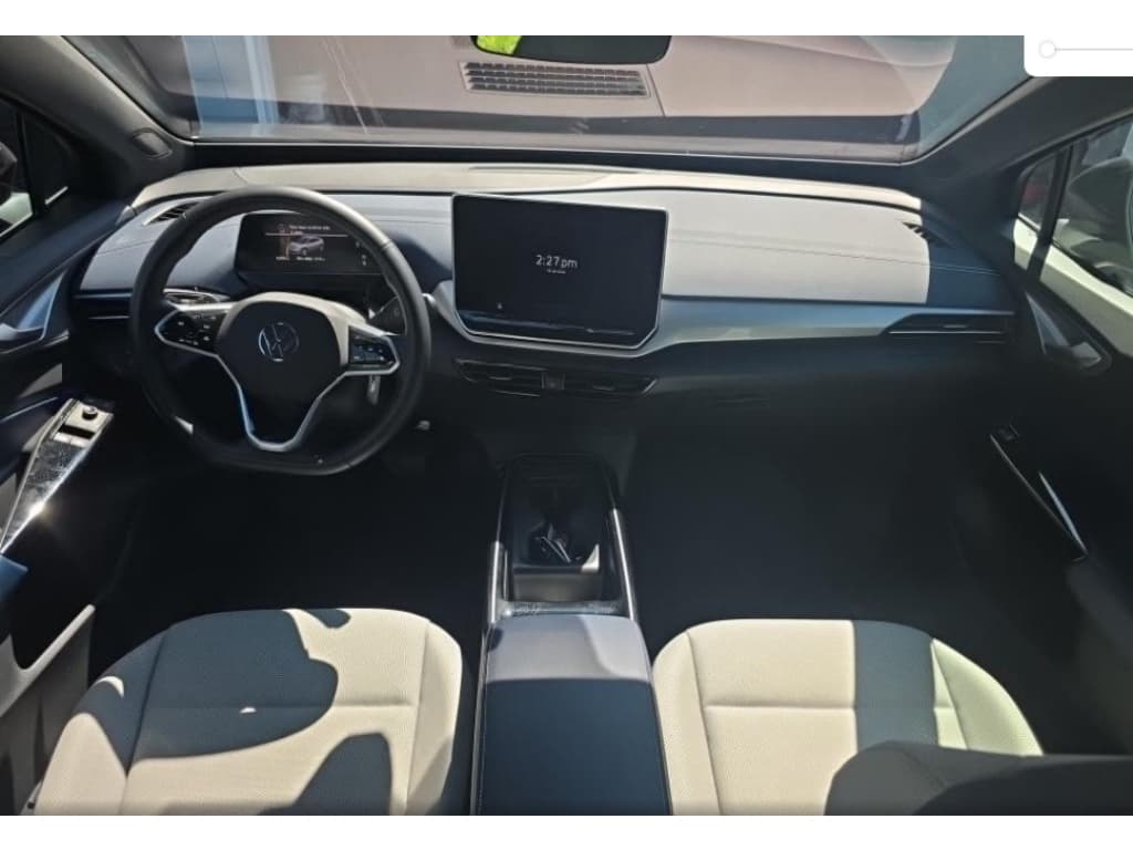 2025 Volkswagen ID.4 view 4