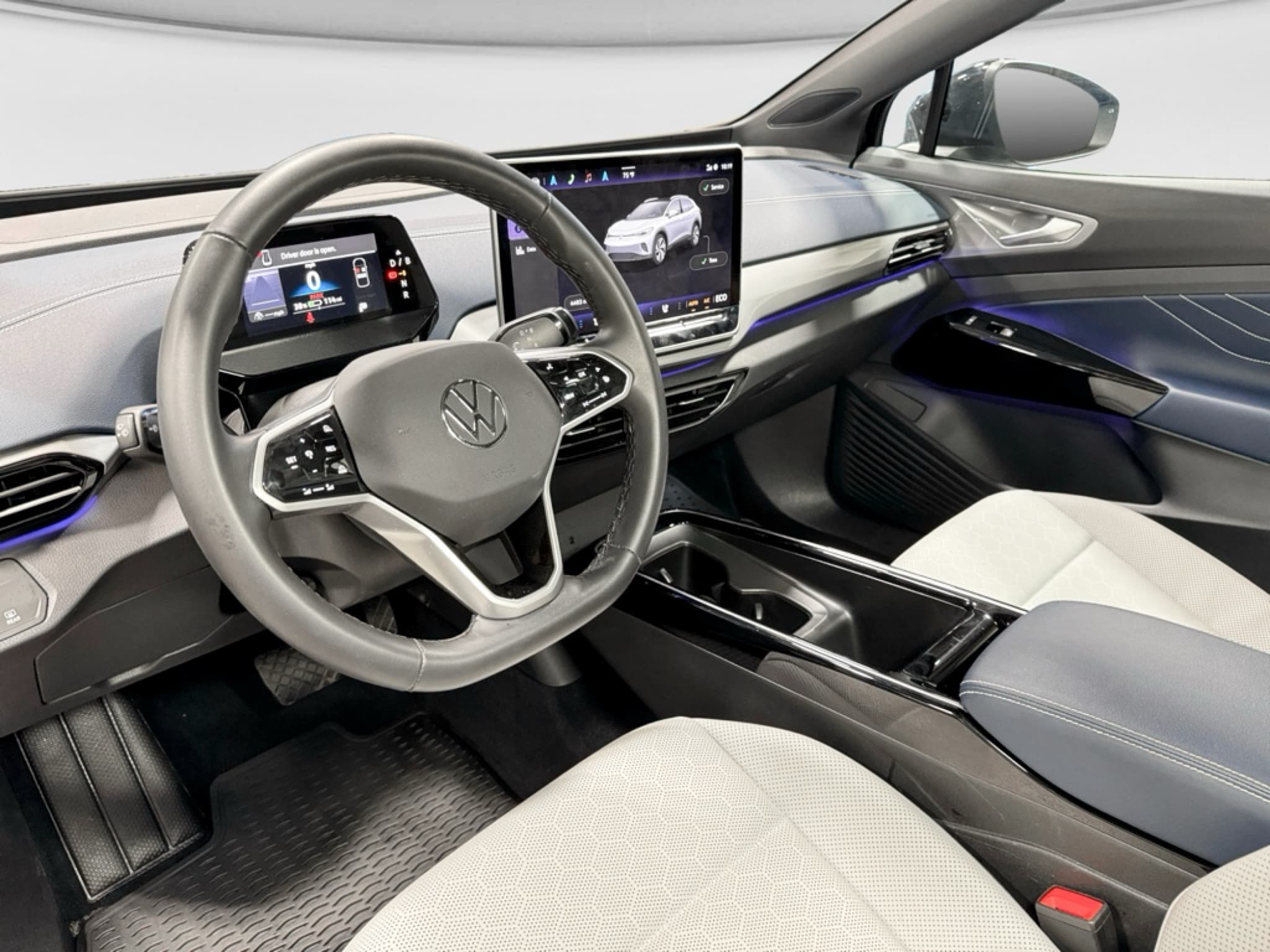 2025 Volkswagen ID.4 view 18