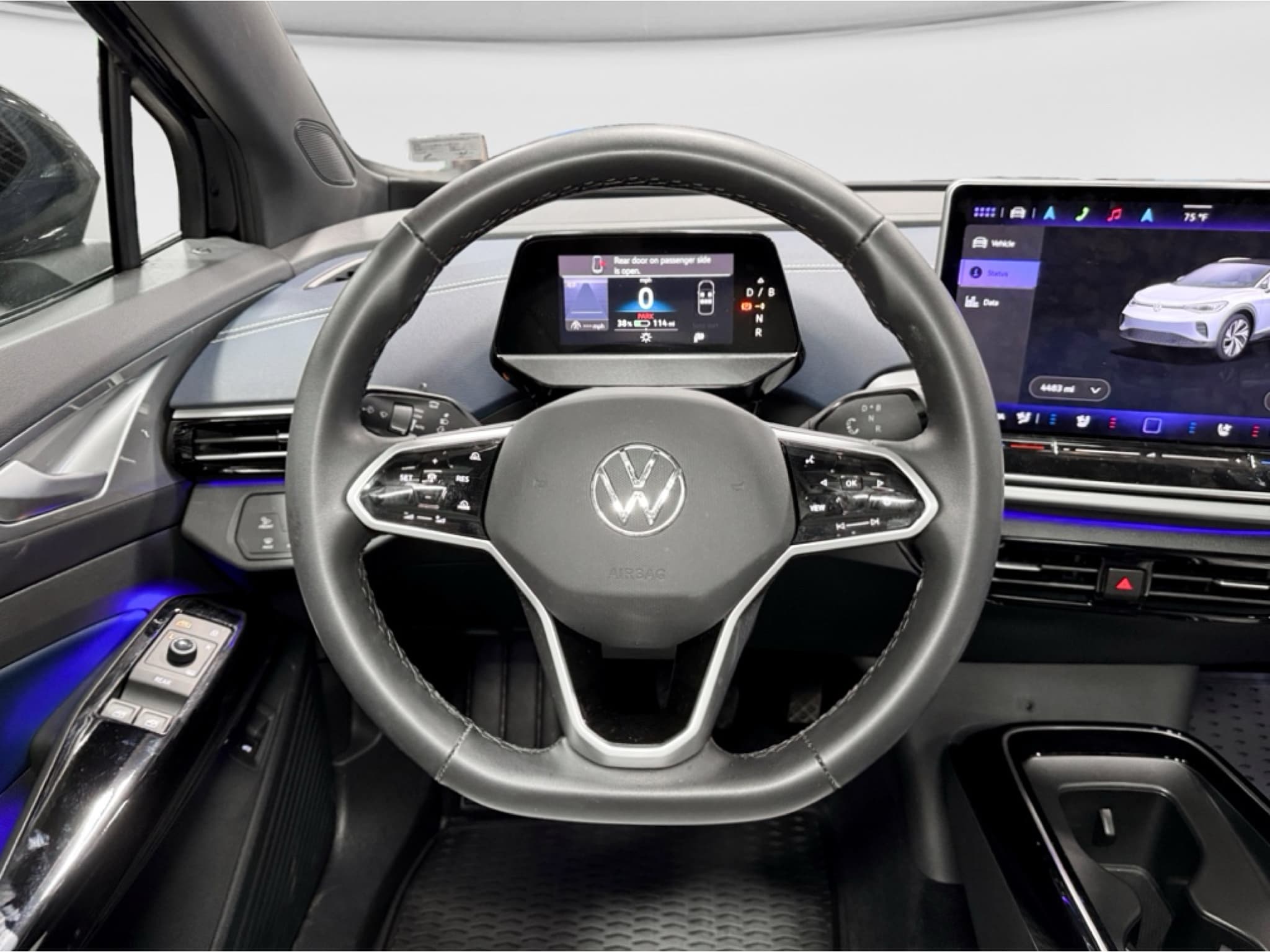 2025 Volkswagen ID.4 view 9
