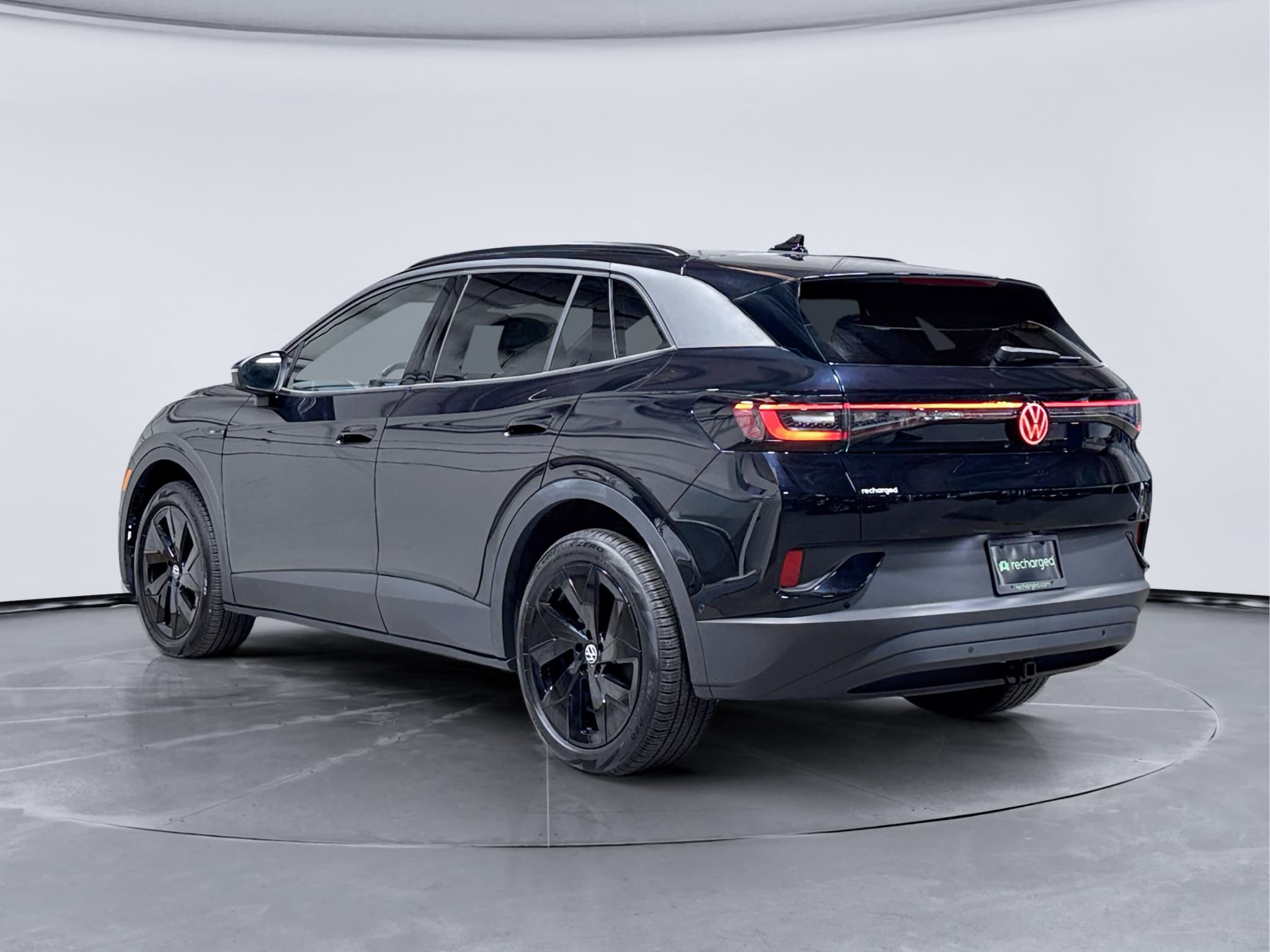 2025 Volkswagen ID.4 view 2