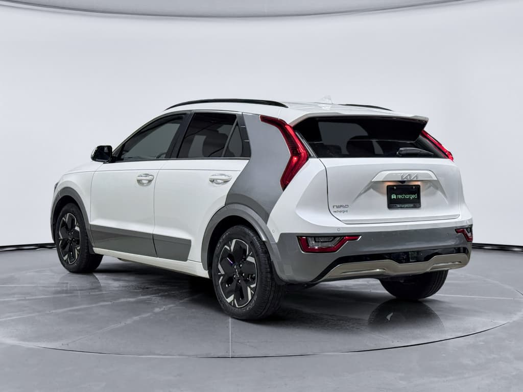 2023 Kia Niro EV view 2