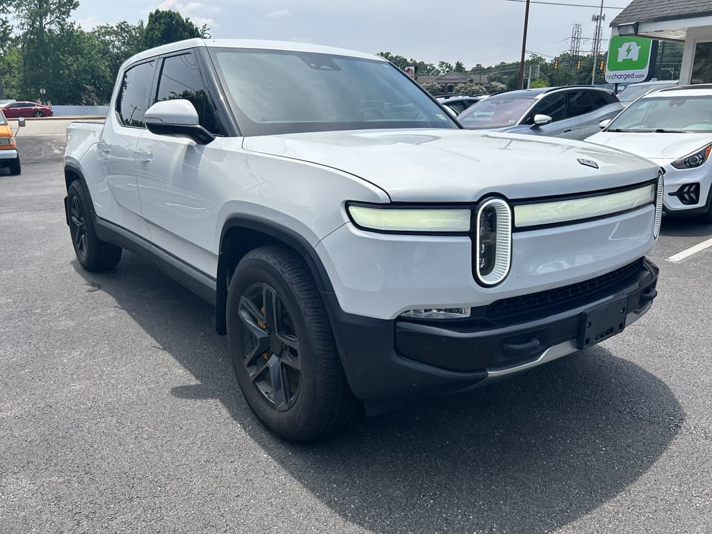 2022 Rivian R1T view 4